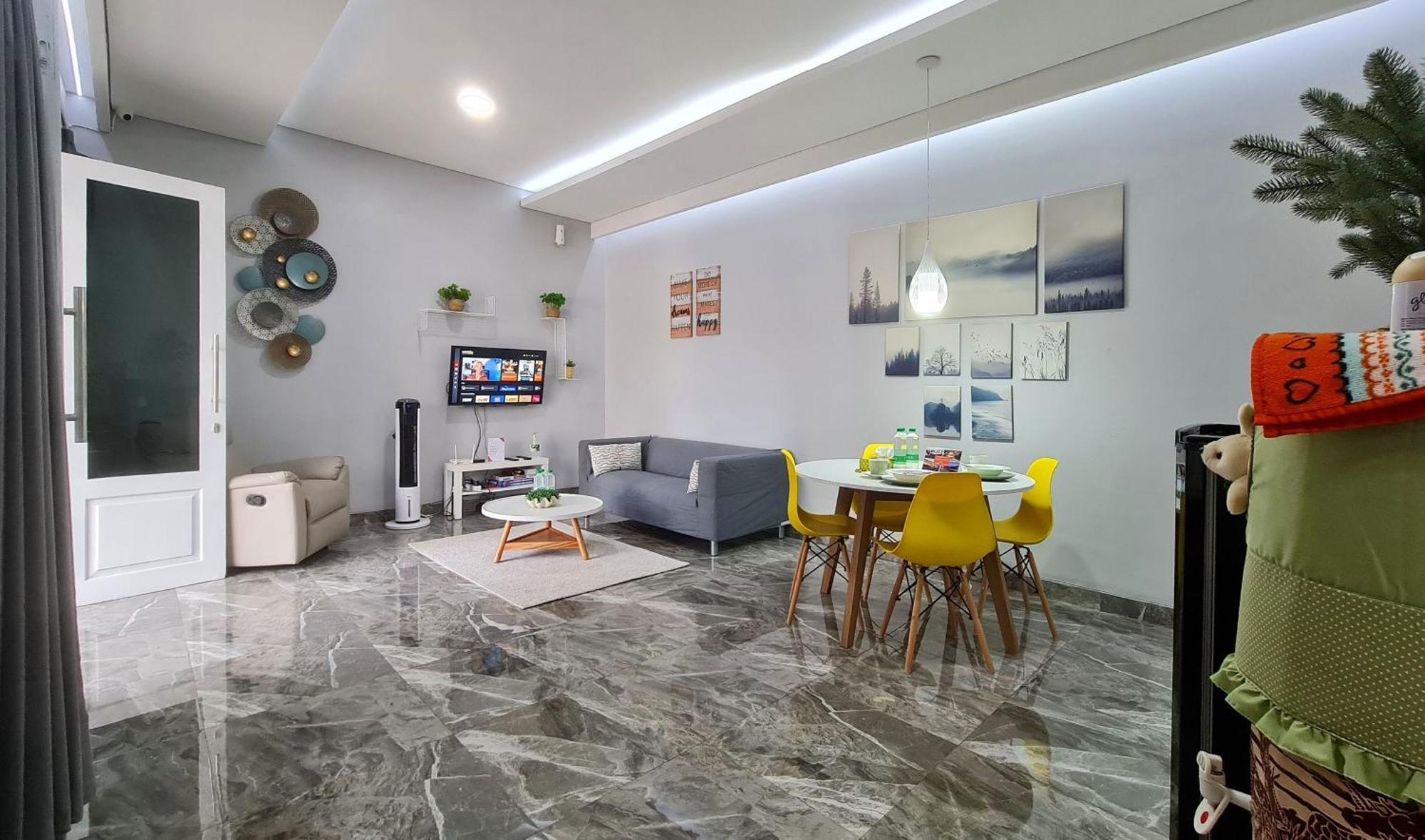 Villa Palm Springs By Reqhome Ciater Hilir المظهر الخارجي الصورة